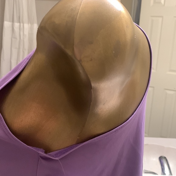 BNWT Underarmour tank top Girls X-Large or can be Women’s small - Picture 3 of 5